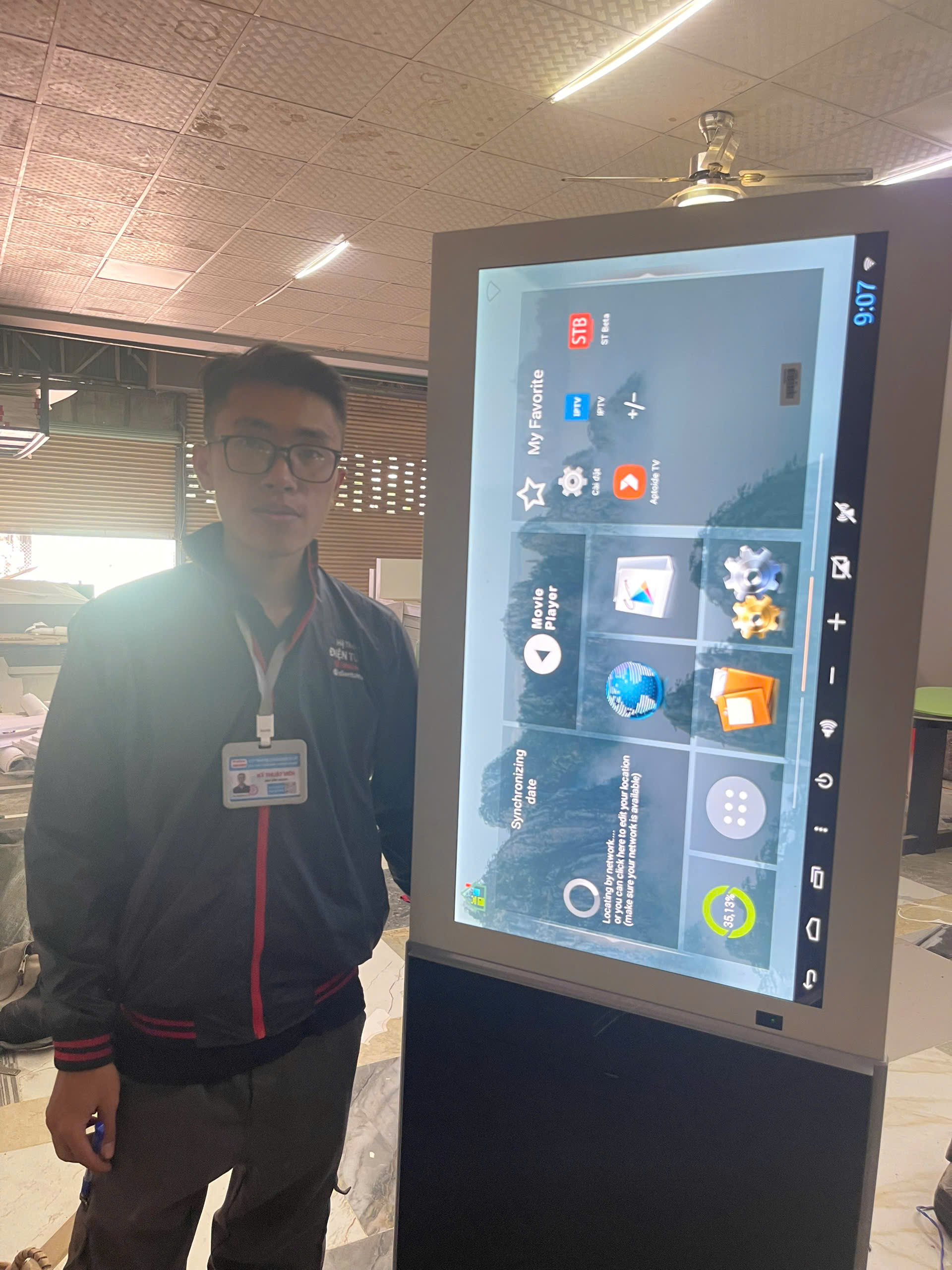 Sửa màn hình hiển thị quảng cáo tại trung tâm thương mại, công ty, sân bay... Có xuất VAT