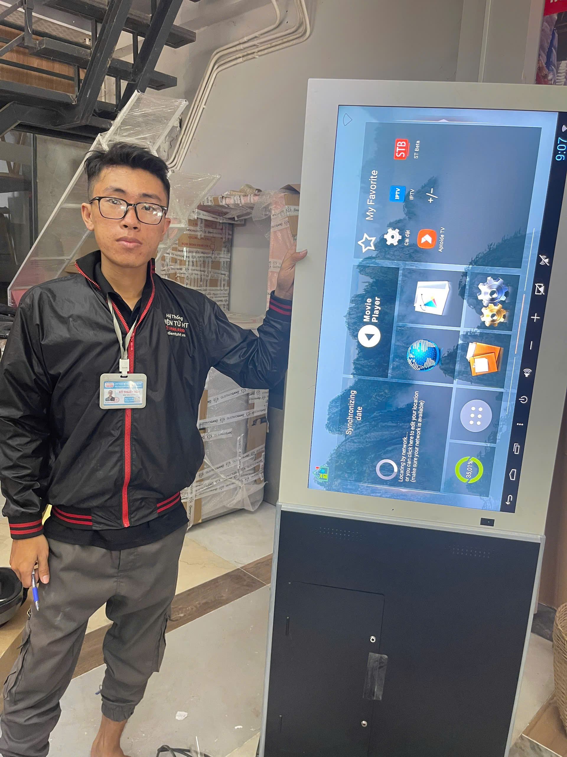 Sửa màn hình hiển thị quảng cáo tại trung tâm thương mại, công ty, sân bay... Có xuất VAT