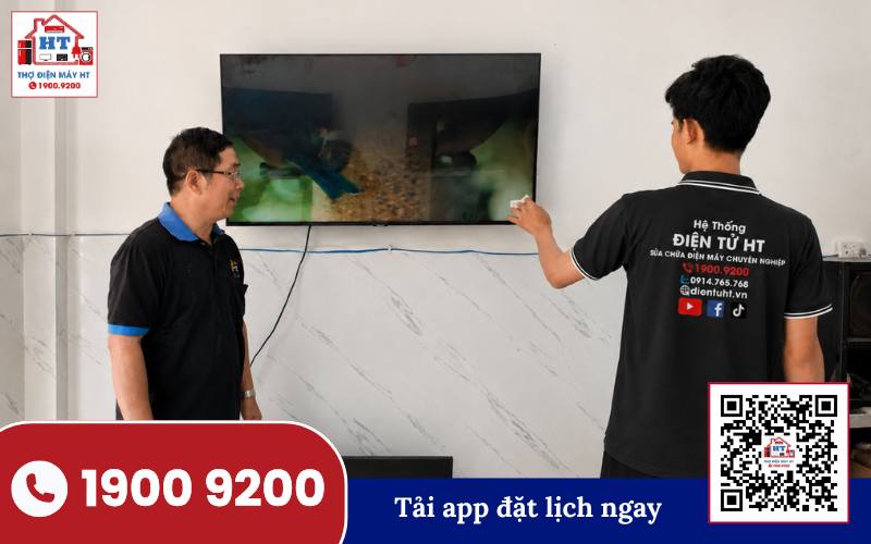 Kiểm tra tivi tại nhà Kỹ thuật viên Điện Tử HT kiểm tra tivi tại nhà khách hàng
