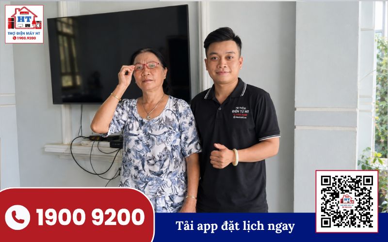 Kiểm tra màn hình tivi bị mờ tại nhà Kỹ thuật viên Điện Tử HT kiểm tra màn hình tivi bị mờ hình tại nhà khách hàng