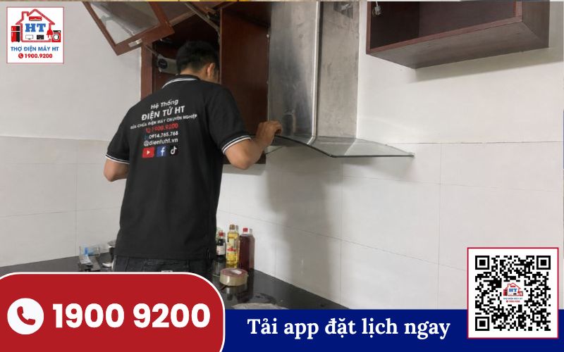 Kiểm tra máy hút mùi âm bàn Kỹ thuật viên Điện Tử HT kiểm tra máy hút mùi âm bàn downdraft